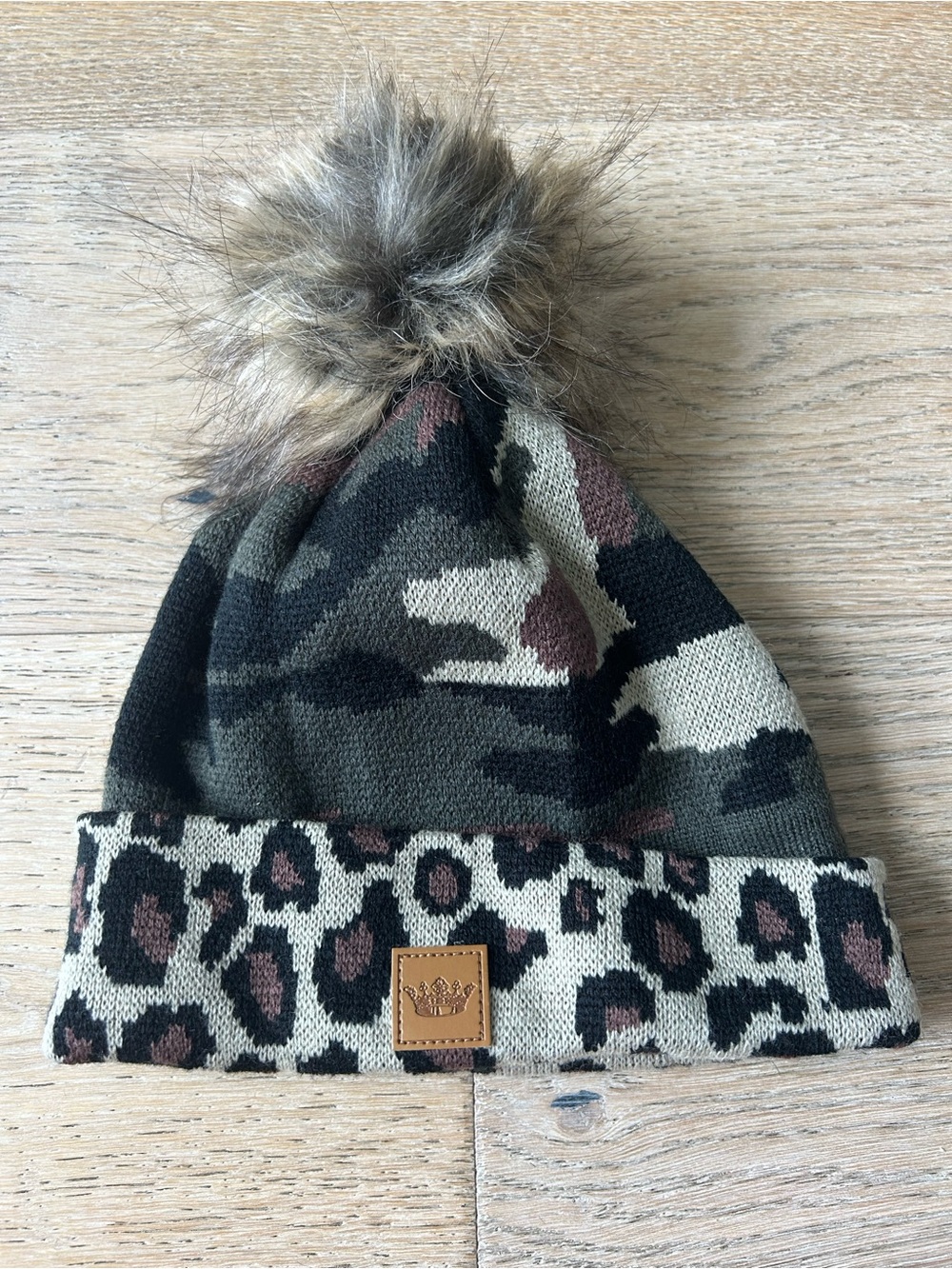 Panache Hat Beanie Womens One Size Green Camo Knit Pom Pom Faux Fur Winter New